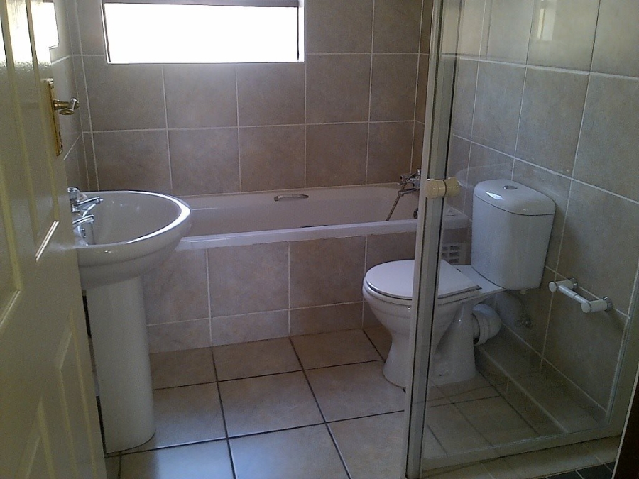 2 Bedroom Property for Sale in Vaalpark Free State